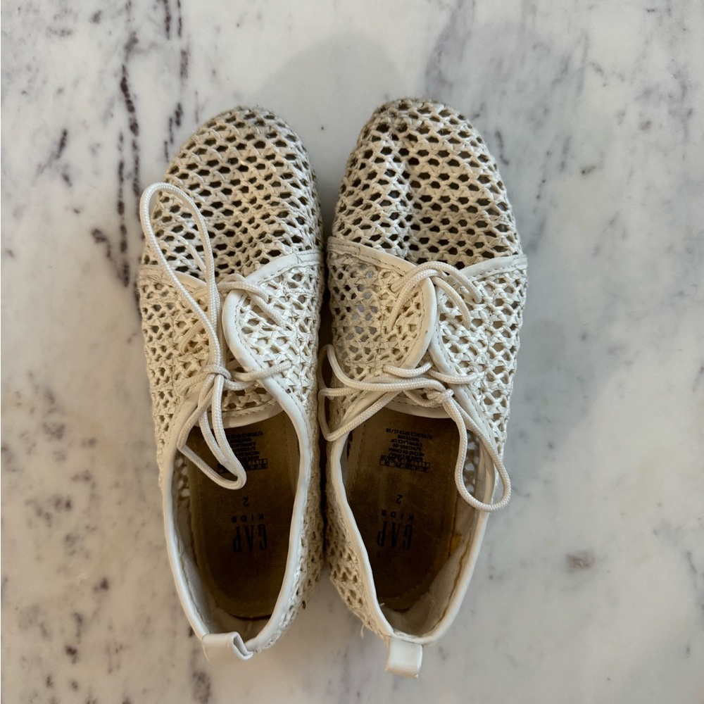 Gap kids shoes size 2
